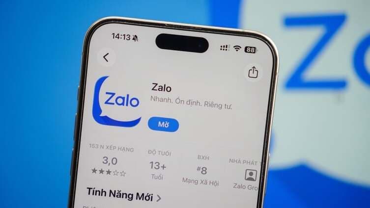 Zalo app on phone